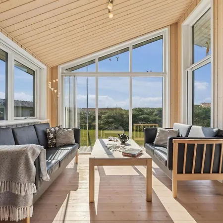 3020 * 흐비드 산드